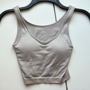 basic tan tank top EXCELLENT CONDITION
